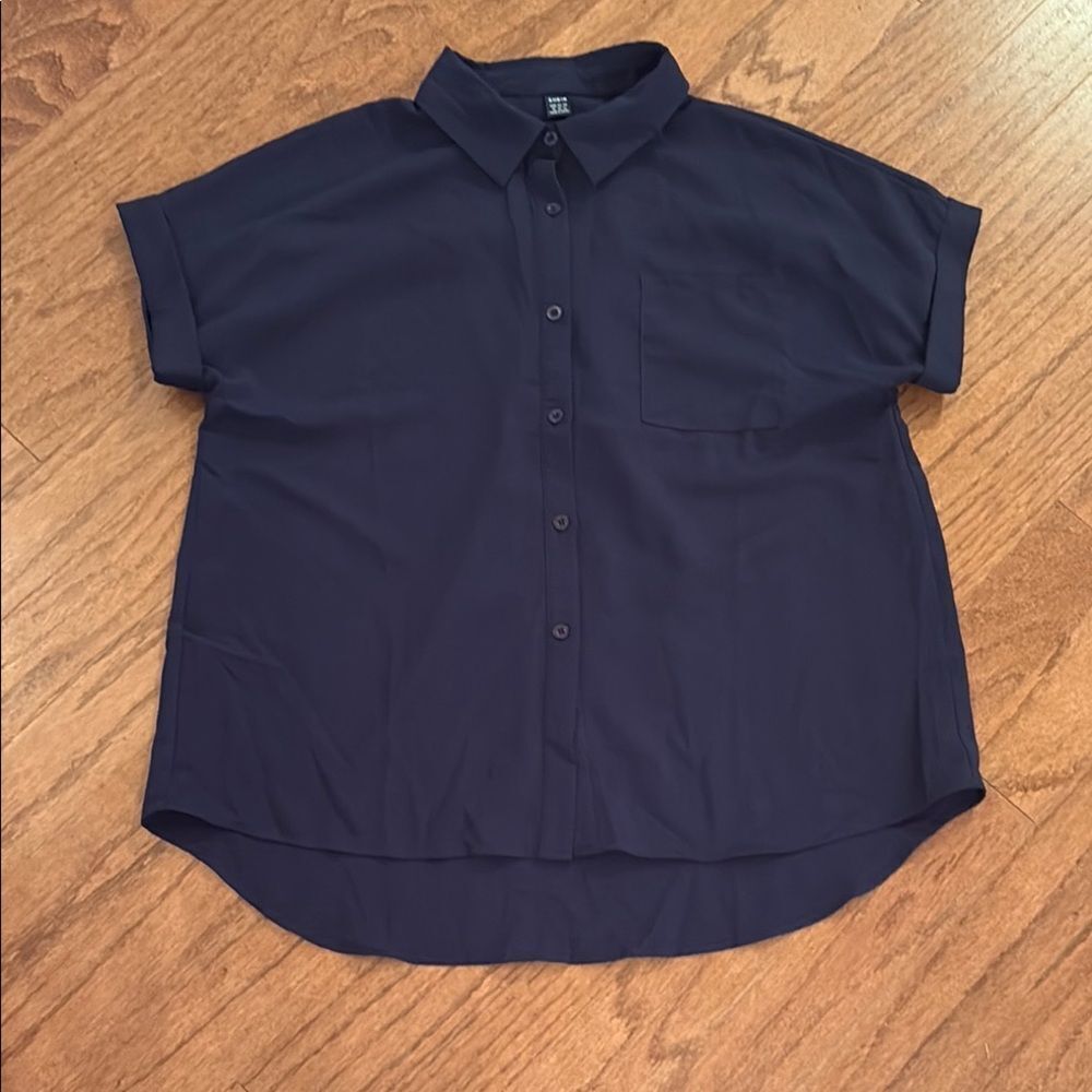 SHEIN button down dark blue short sleeved top 100% polyester, like new size xl